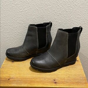 Sorel Evie II Waterproof Chelsea Bootie, size 8